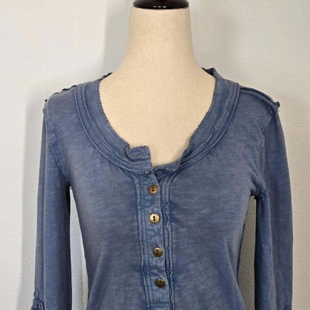 FREE EPOPLE WTF our song henley cuff top Sz XS  NEW - Picture 4 of 12